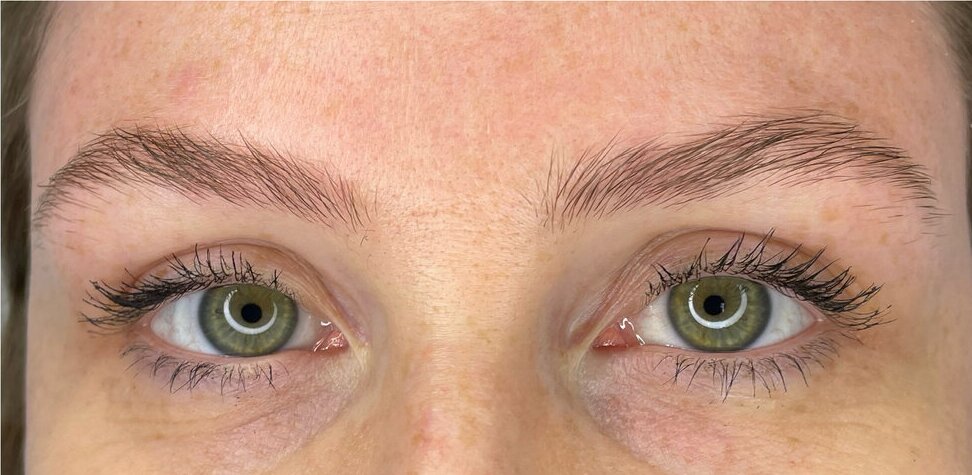 Resultado de Nanoblading — close-up